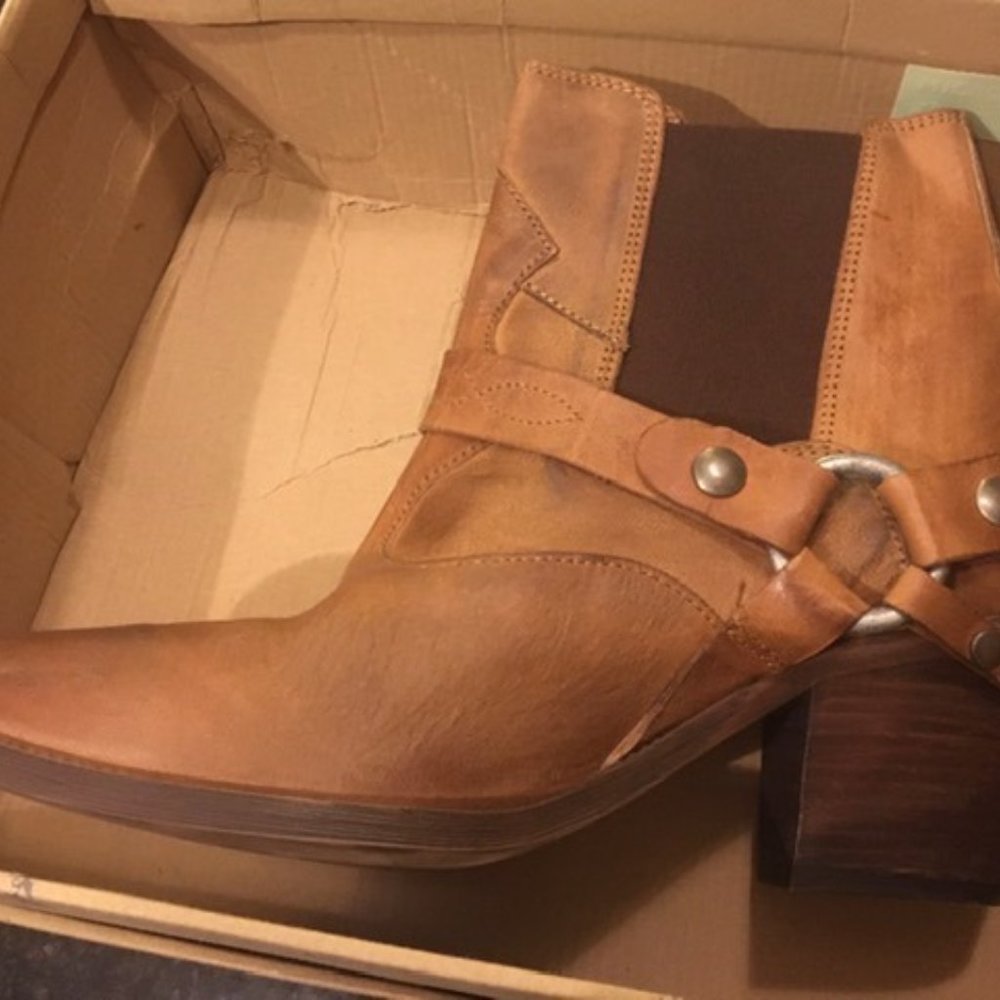 Free People Lady Luck boots - Picture 4 of 9